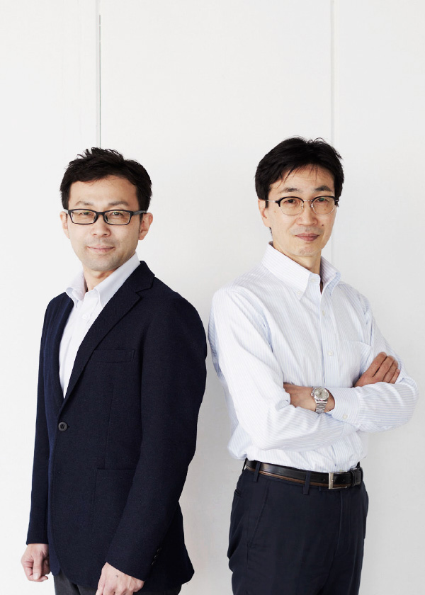 共同代表 李 炯培・佐々木 毅